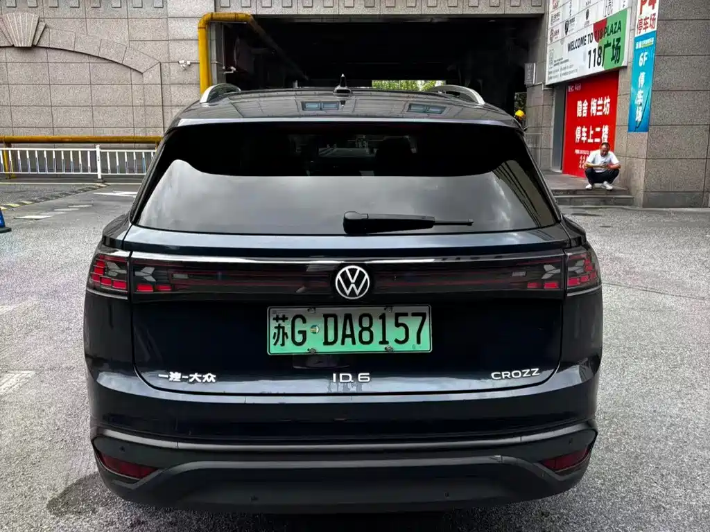 Volkswagen ID.6 Crozz — миниатюра 8
