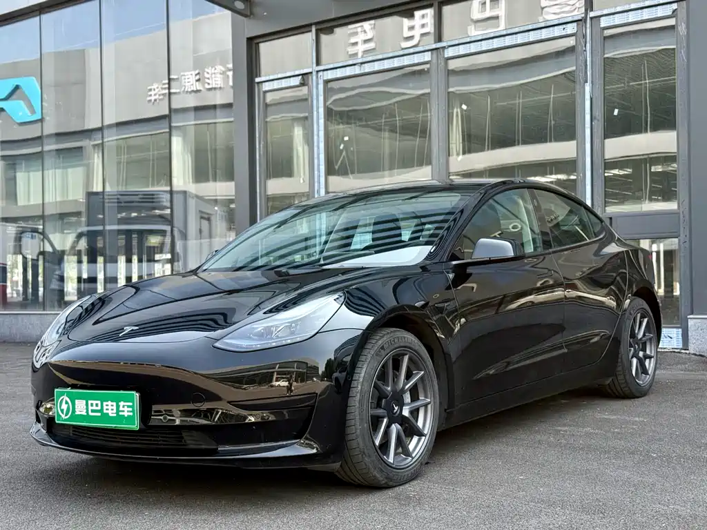 Tesla Model 3 2023