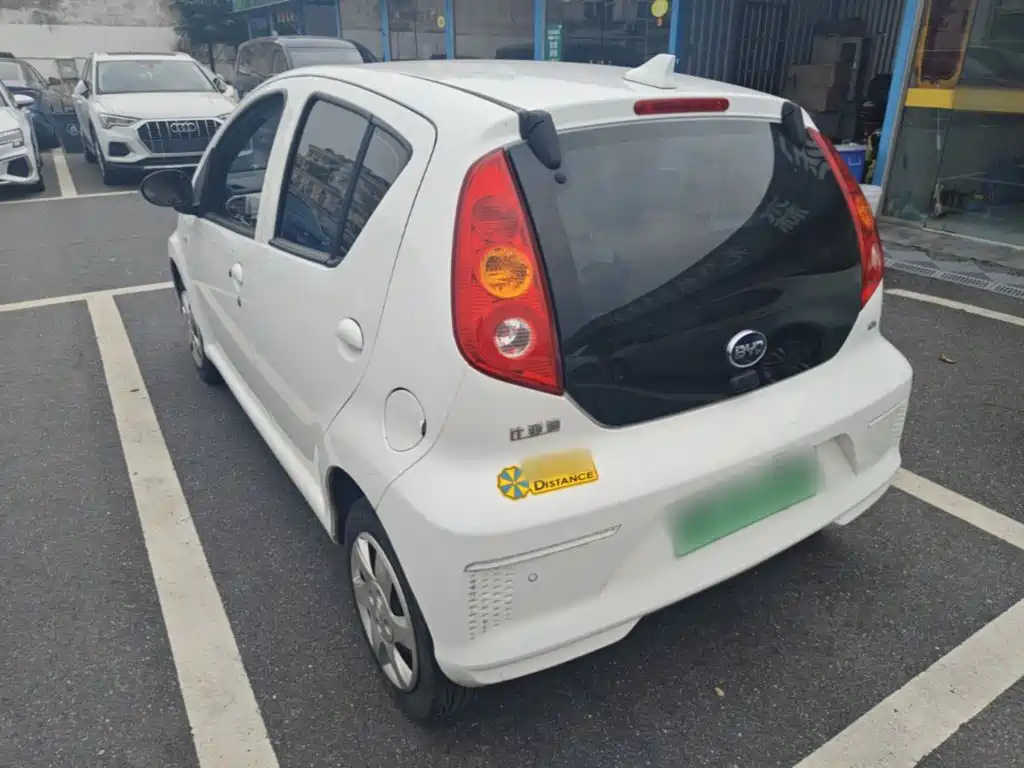 BYD e1 — миниатюра 5