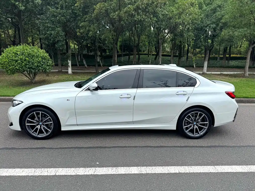 BMW 3 Series — миниатюра 9