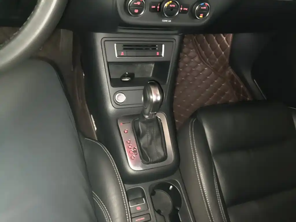 Volkswagen Tiguan — миниатюра 14