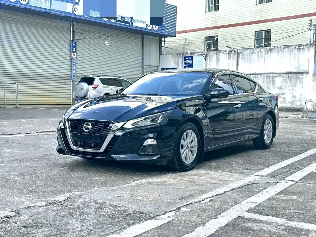 Nissan Teana