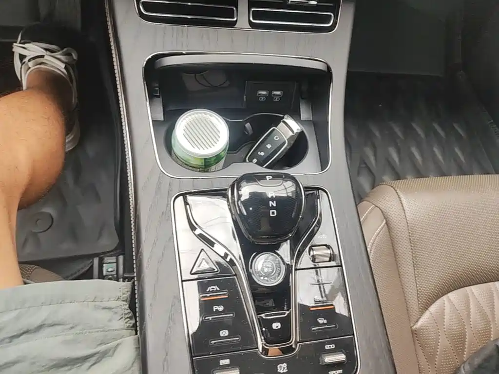 BYD Han — миниатюра 14