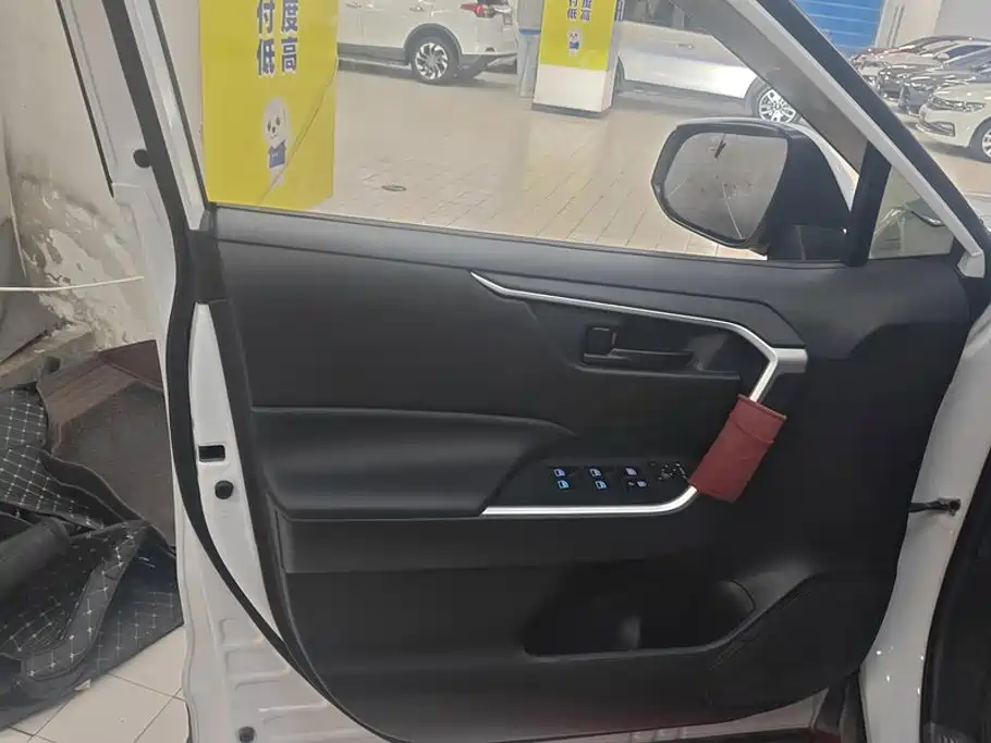 Toyota Wildlander — миниатюра 7