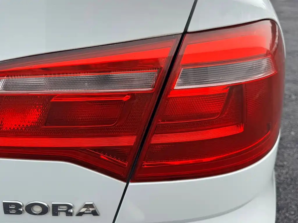 Volkswagen Bora — миниатюра 16