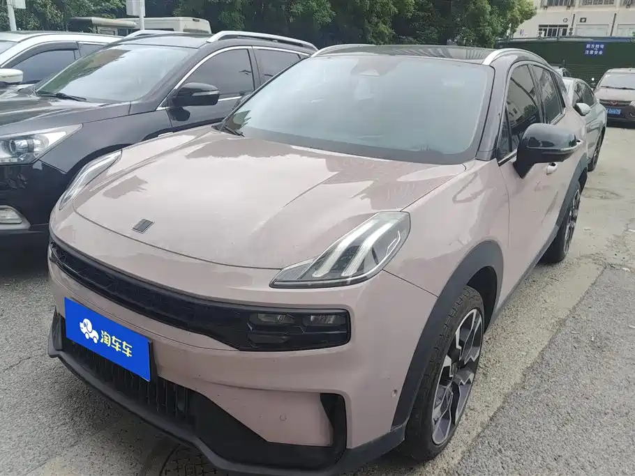 Lynk & Co 06 2022