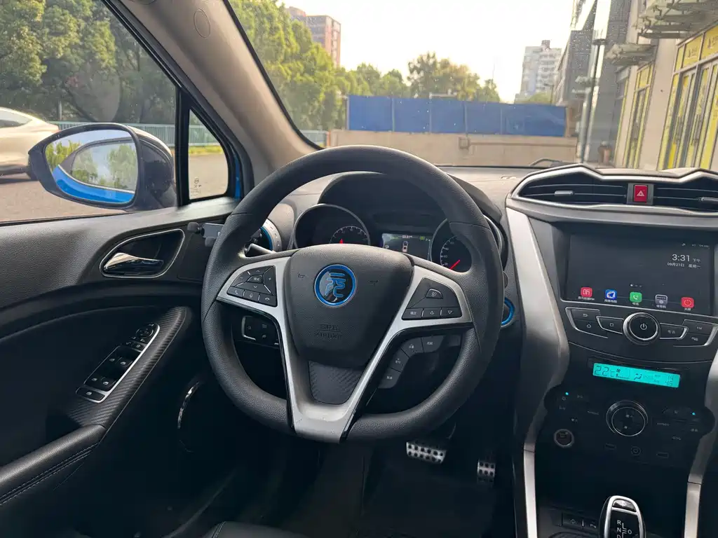 BYD Yuan EV — миниатюра 9