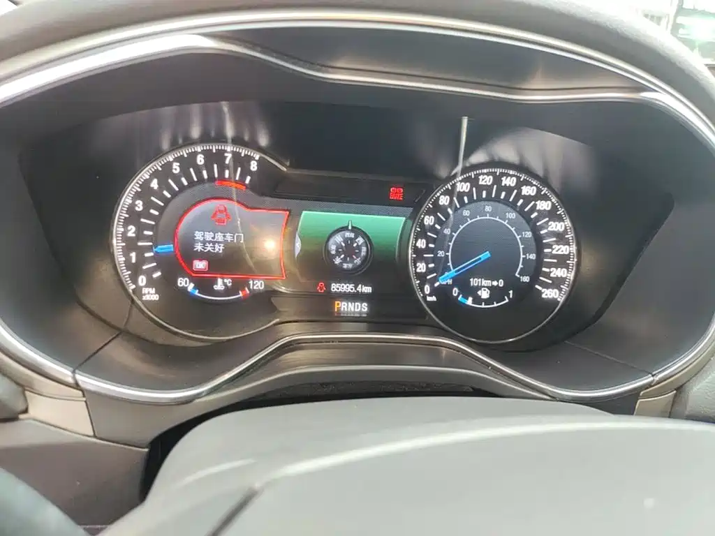 Ford Mondeo — миниатюра 12