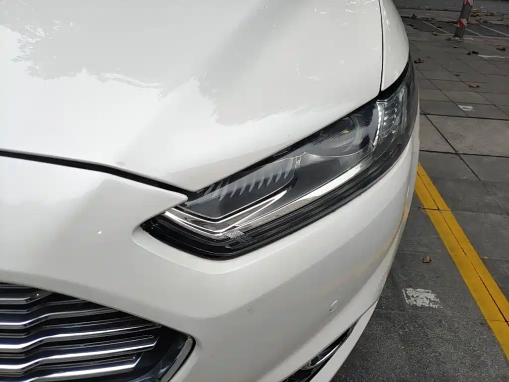 Ford Mondeo — миниатюра 24