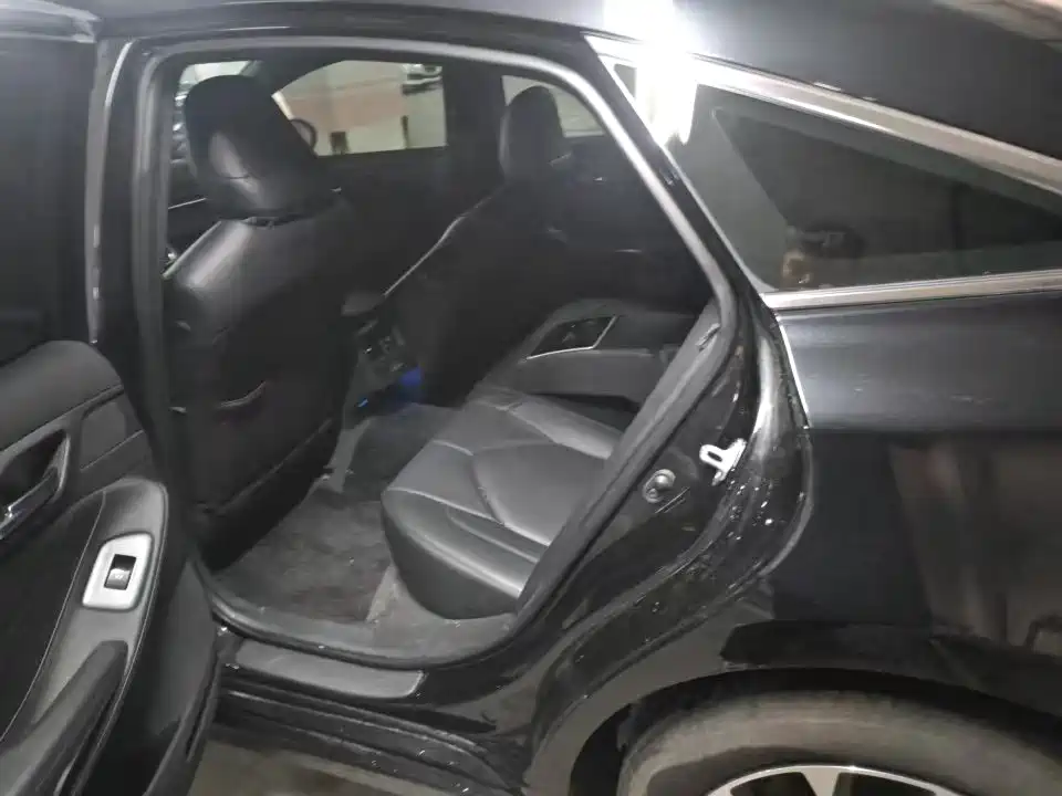 Toyota Avalon — миниатюра 7