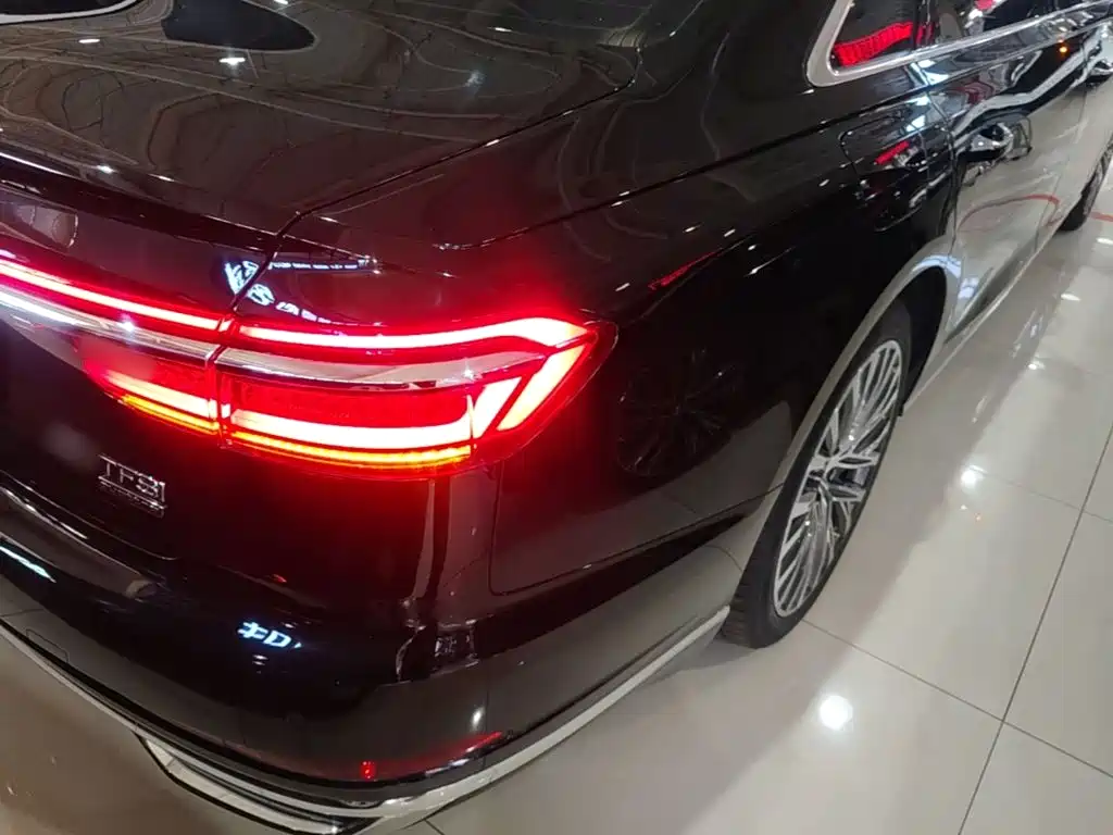 Audi A8 — миниатюра 8