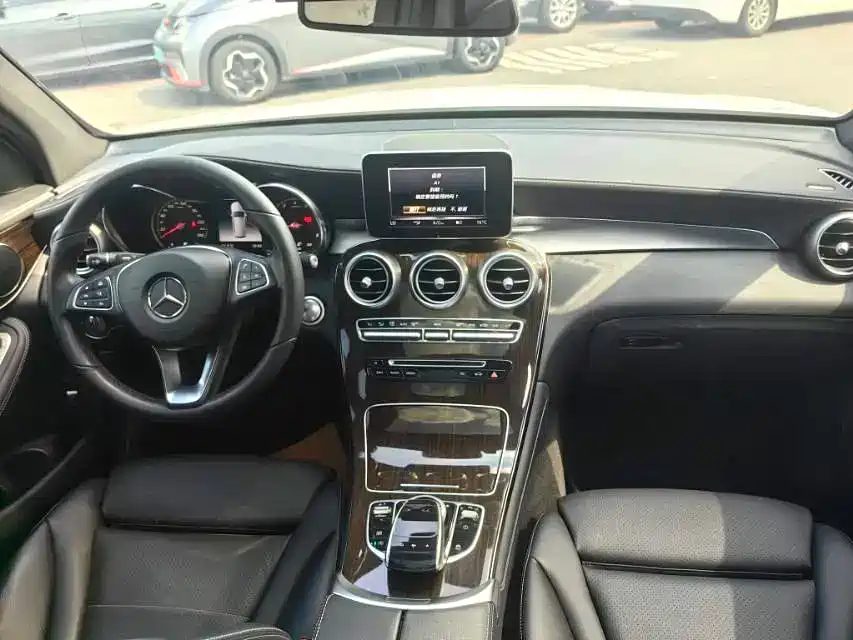 Mercedes-Benz GLC — миниатюра 9