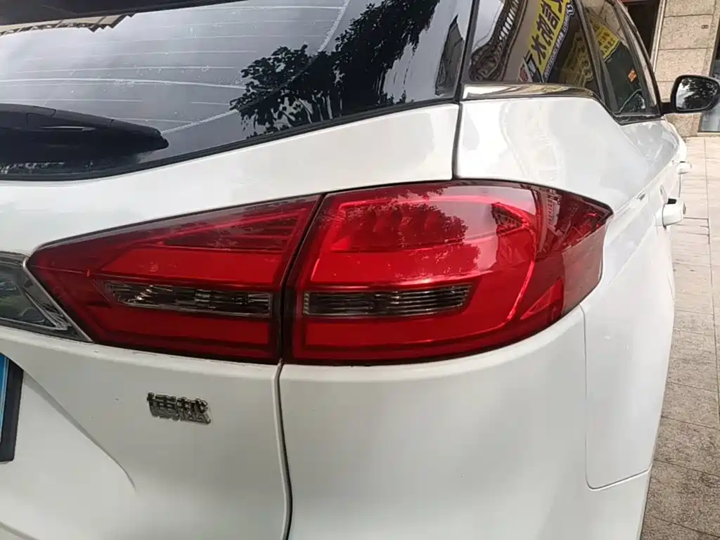 Geely Boyue — миниатюра 8