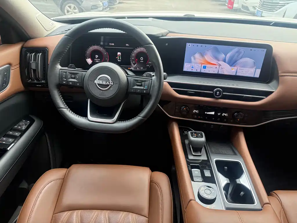 Nissan Teramont — миниатюра 9