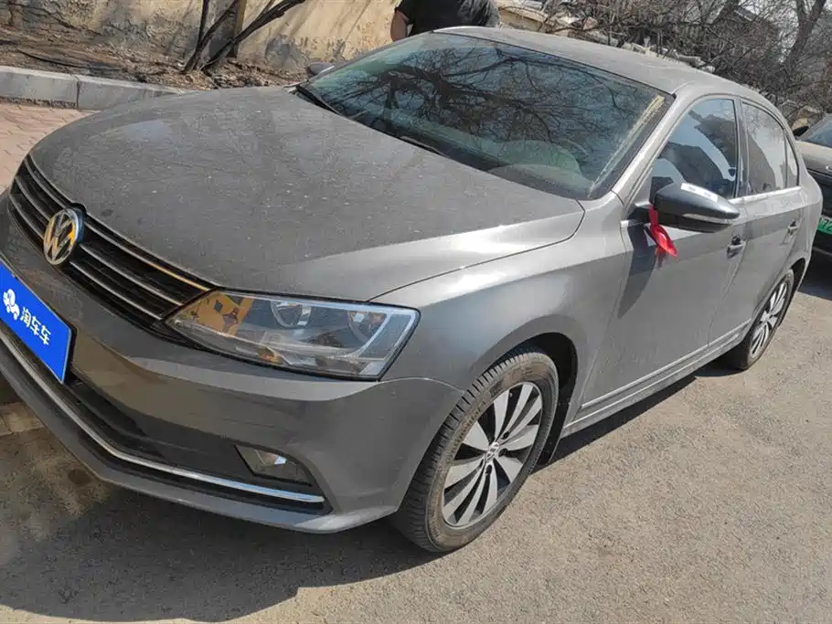 Volkswagen Sagitar 2018