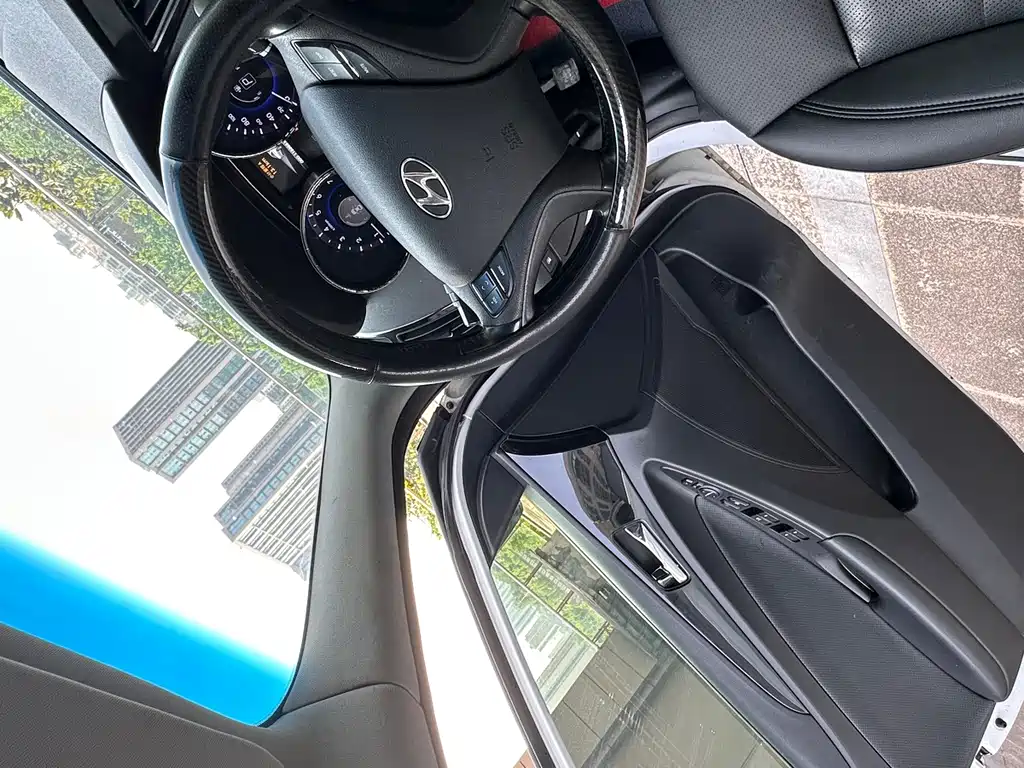 Hyundai Sonata — миниатюра 22