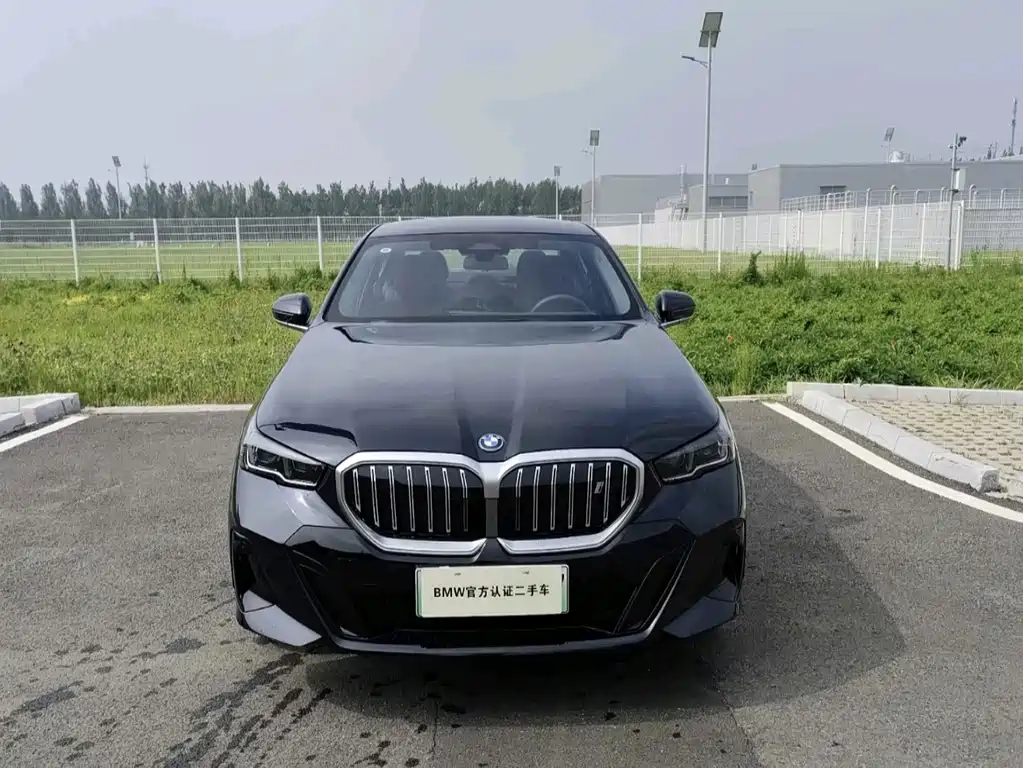 BMW i5 — миниатюра 2