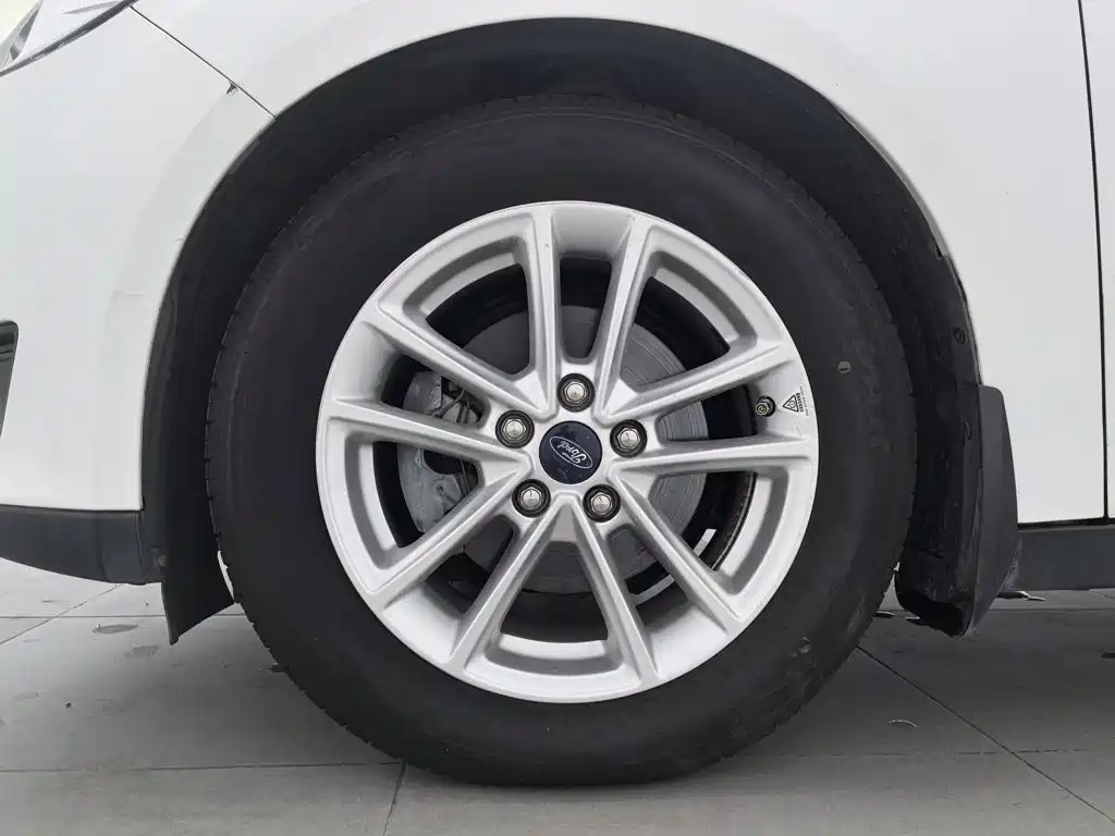 Ford Focus — миниатюра 17