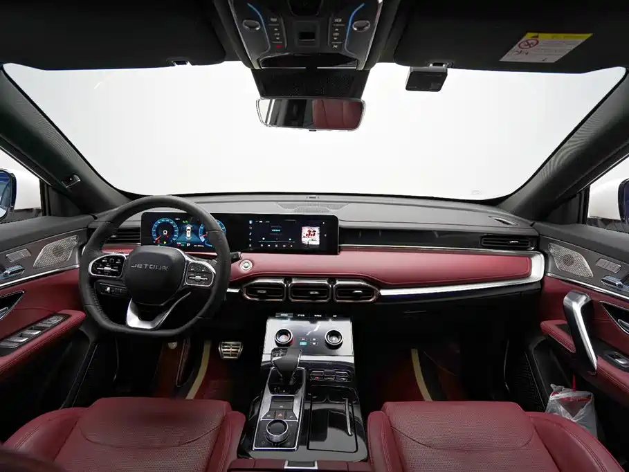 Jetour X70 PLUS - фото 12