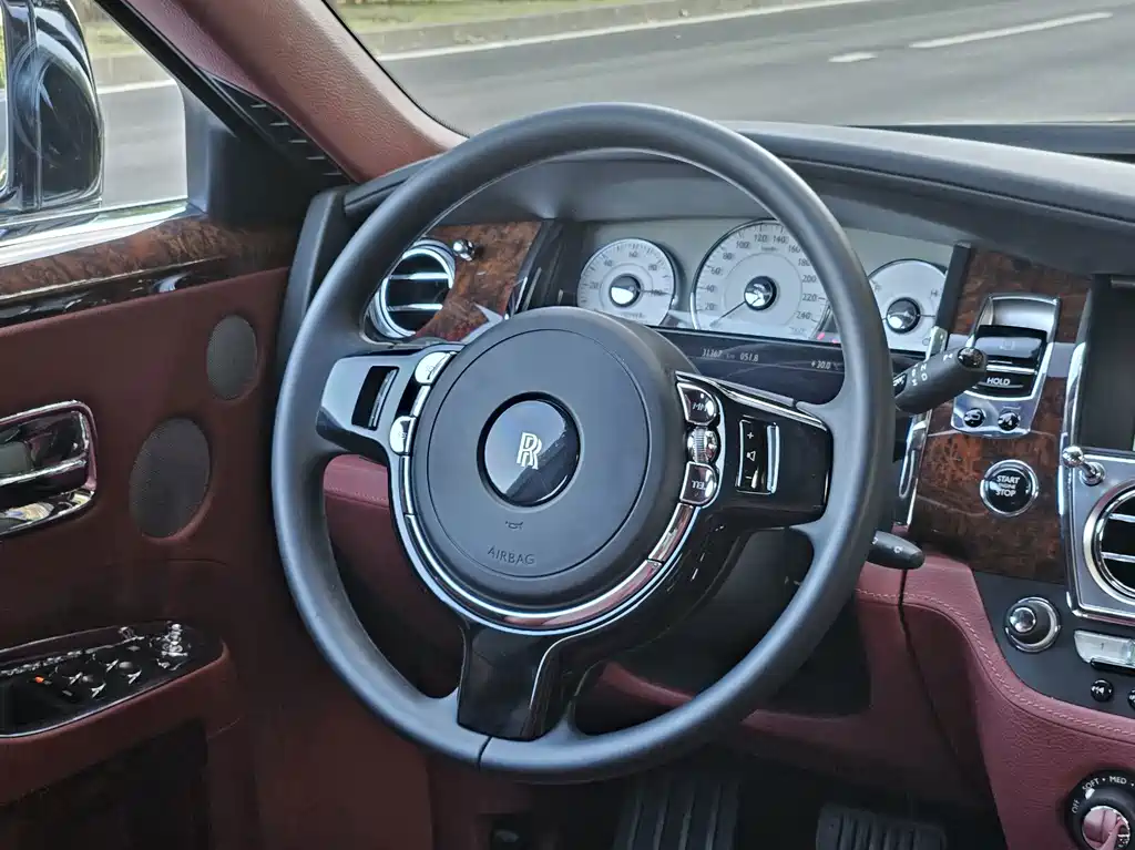 Rolls-Royce Ghost — миниатюра 9