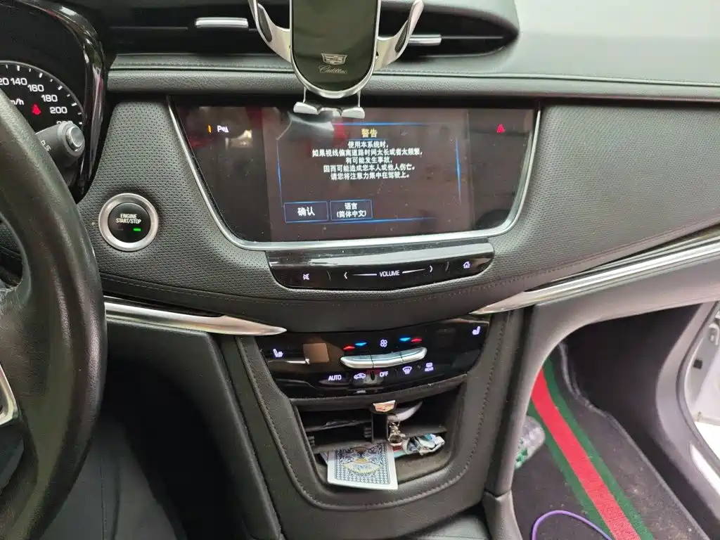 Cadillac XT5 — миниатюра 9