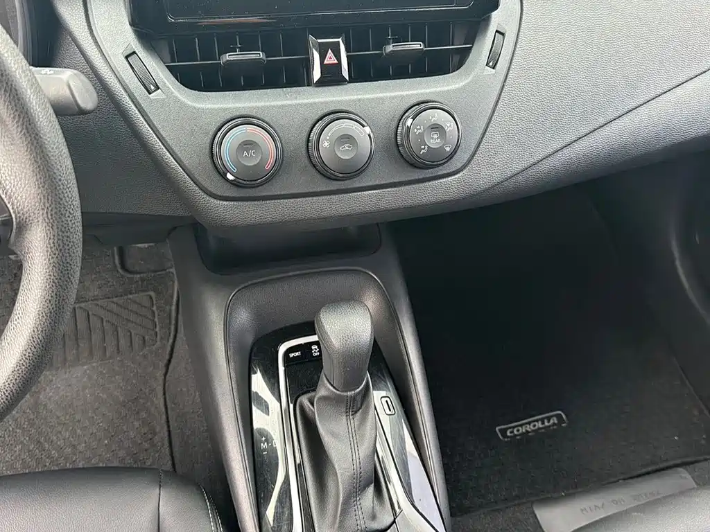 Toyota Corolla — миниатюра 13