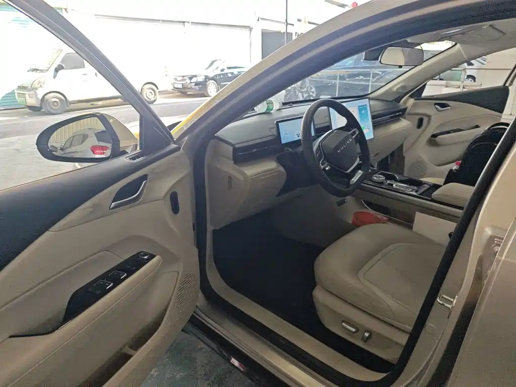 Wuling Xingguang — миниатюра 16