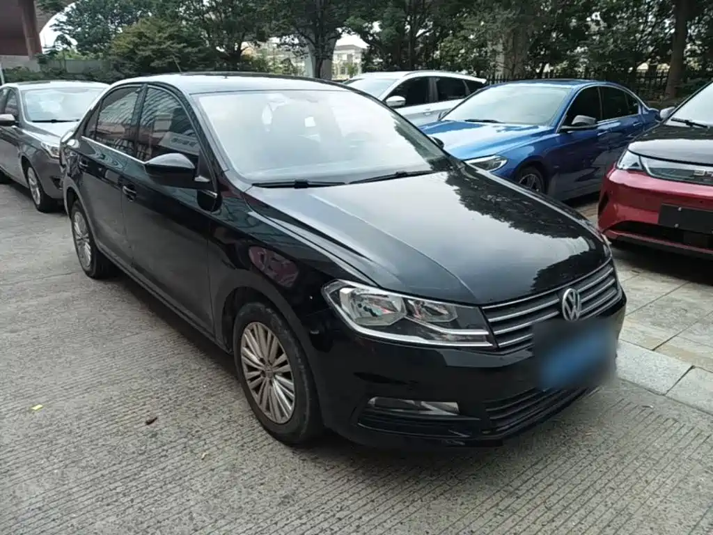 Volkswagen Santana — миниатюра 4