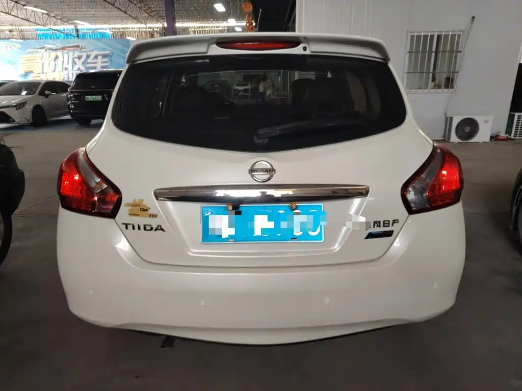 Nissan Tiida — миниатюра 6