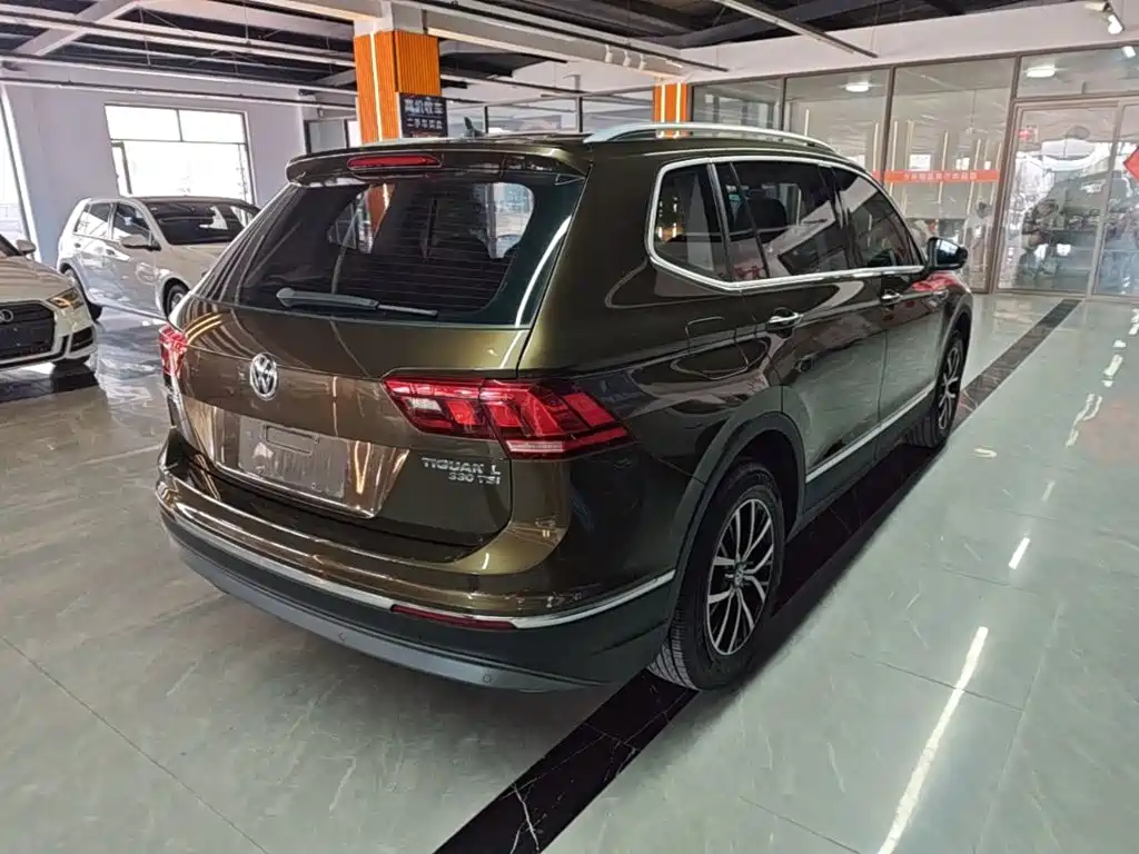 Volkswagen Tiguan L — миниатюра 7