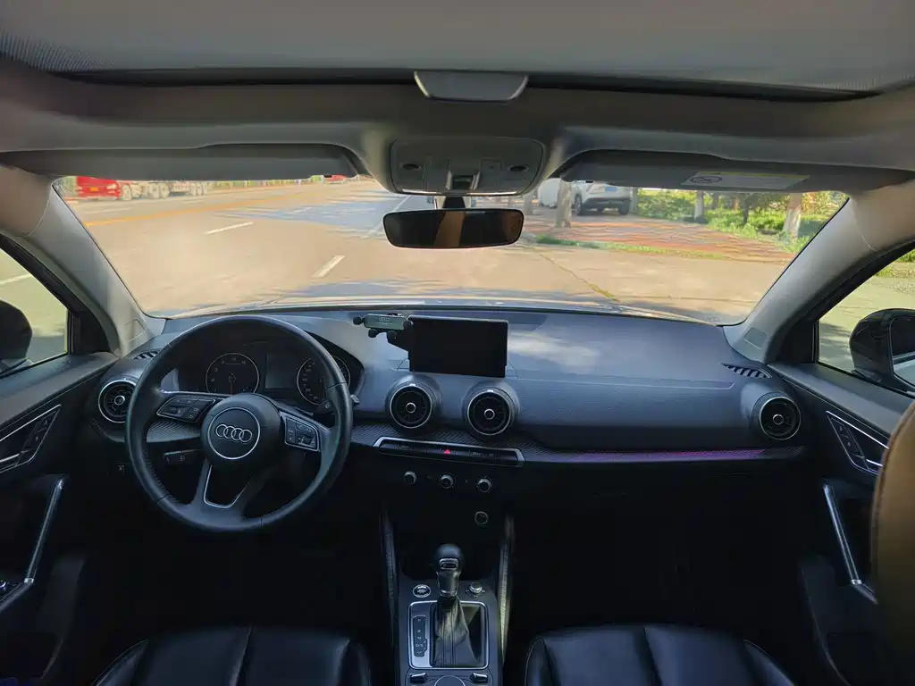 Audi Q2L — миниатюра 8