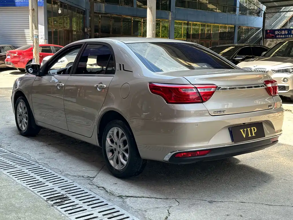 Geely Vision — миниатюра 6