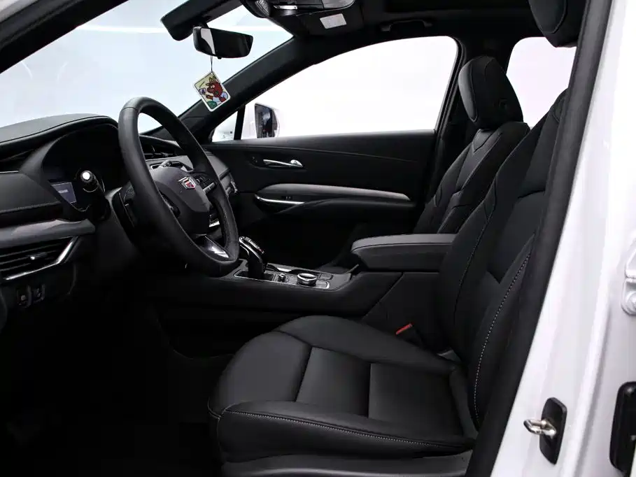 Cadillac XT4 — миниатюра 13