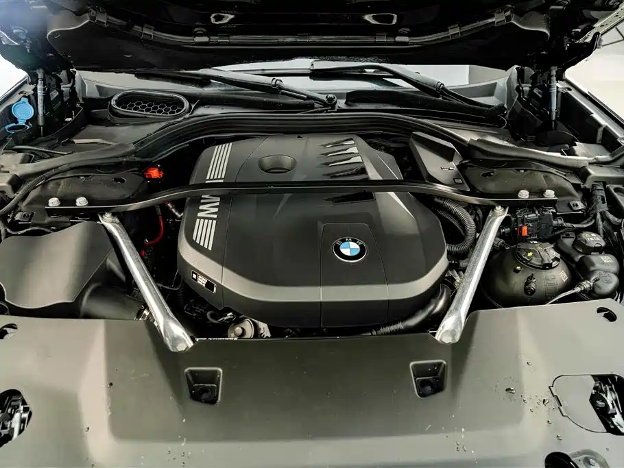 BMW 7 Series — миниатюра 24