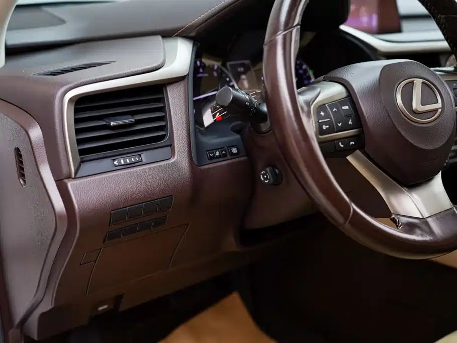 Lexus RX — миниатюра 7