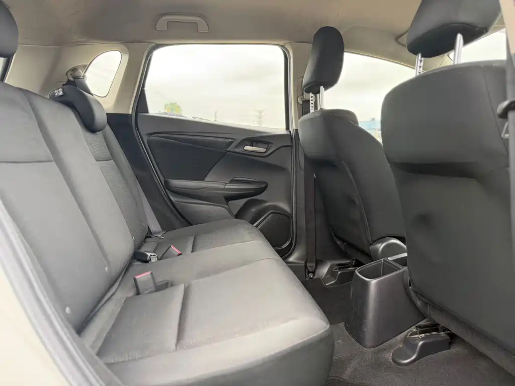 Honda Fit — миниатюра 13