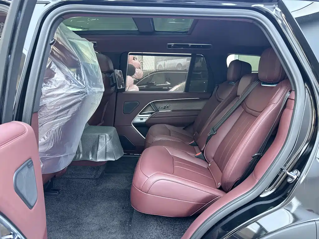 Land Rover Range Rover — миниатюра 16