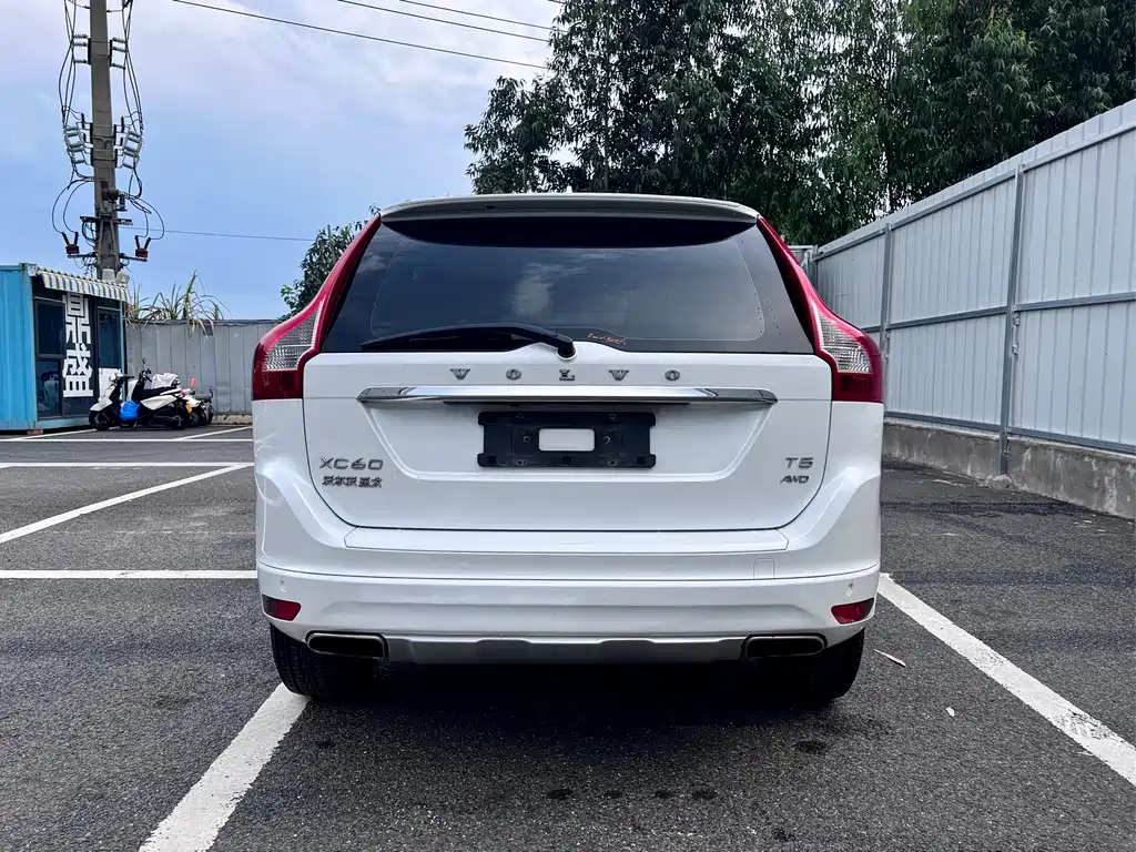 Volvo XC60 — миниатюра 5