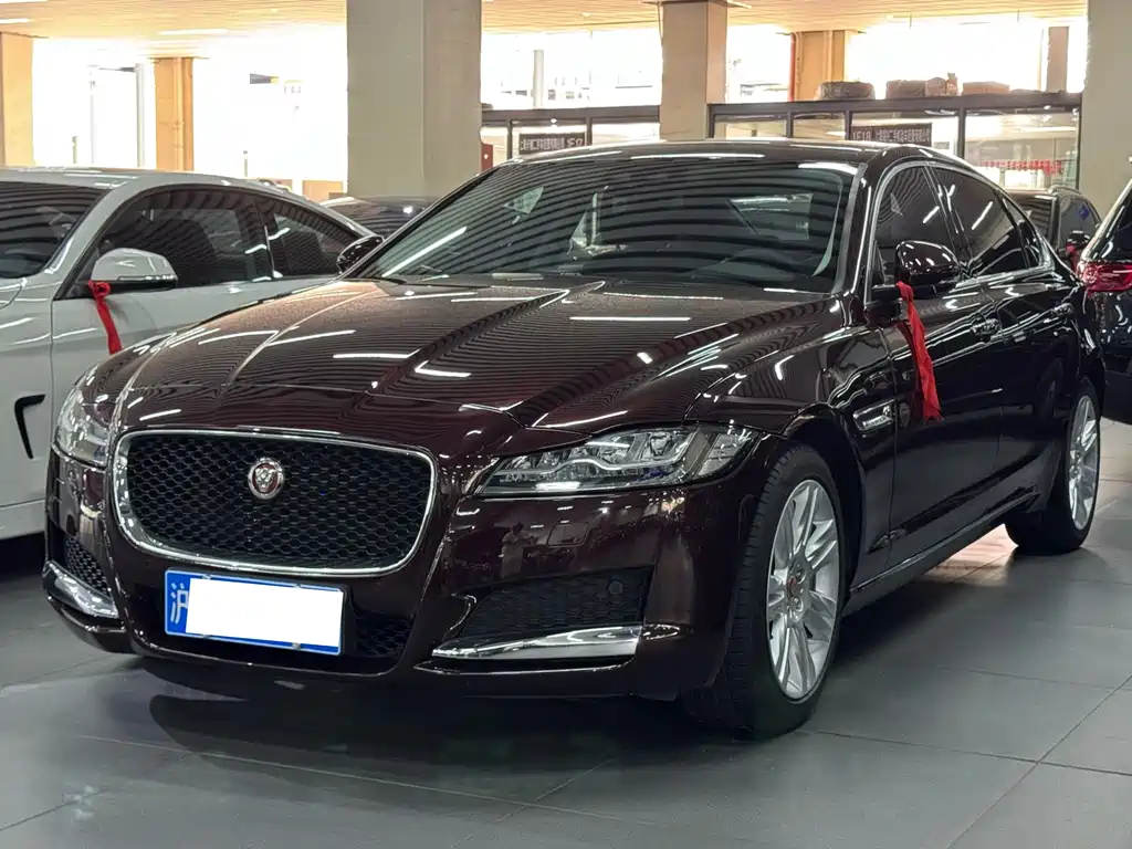 Jaguar XFL 2018