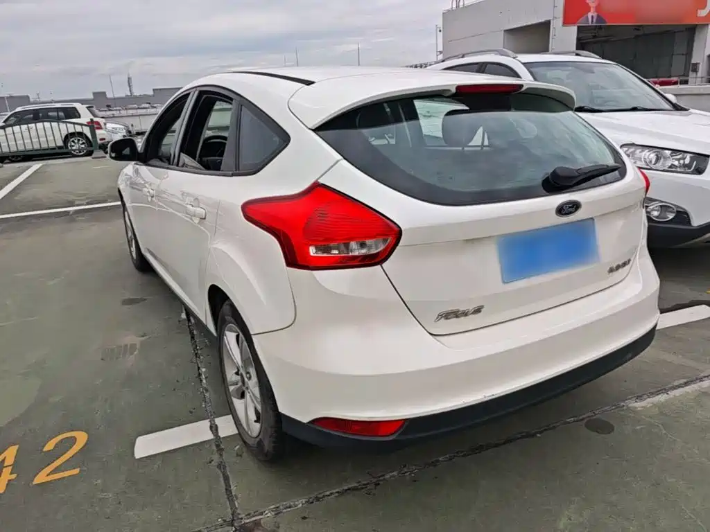 Ford Focus — миниатюра 5
