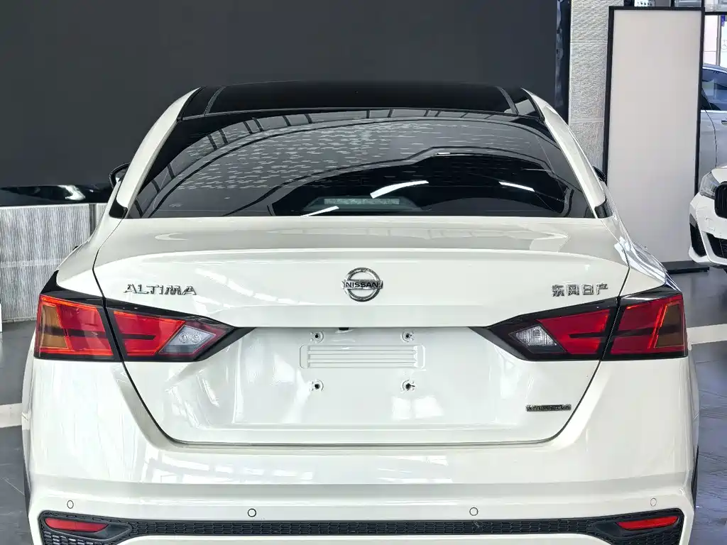 Nissan Teana — миниатюра 4