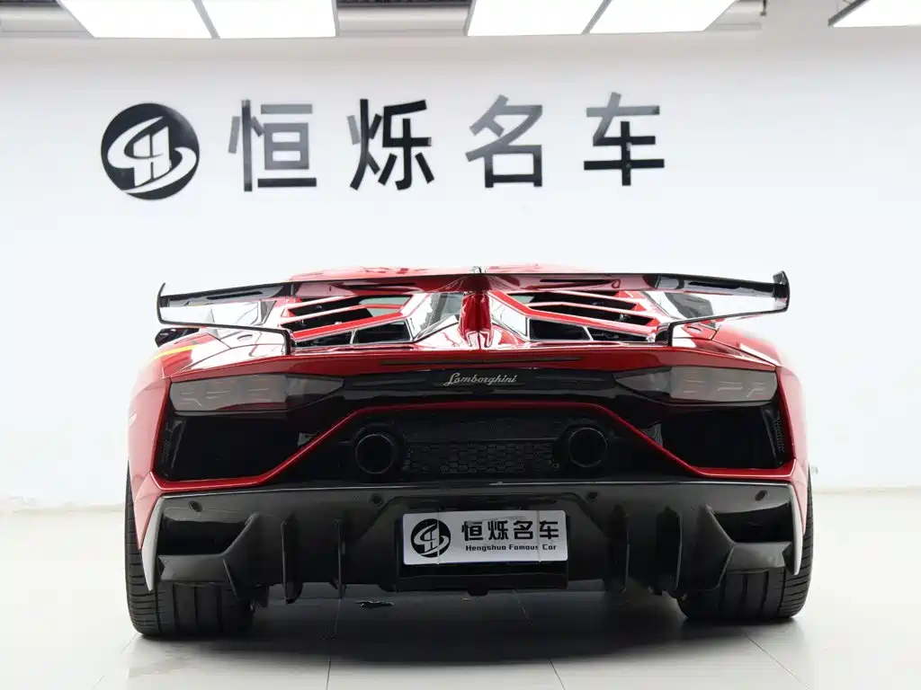 Lamborghini Aventador — миниатюра 17