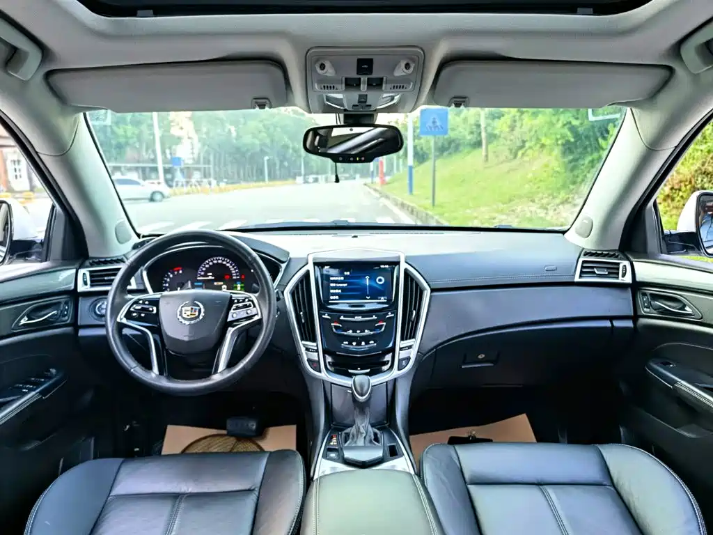 Cadillac SRX — миниатюра 8