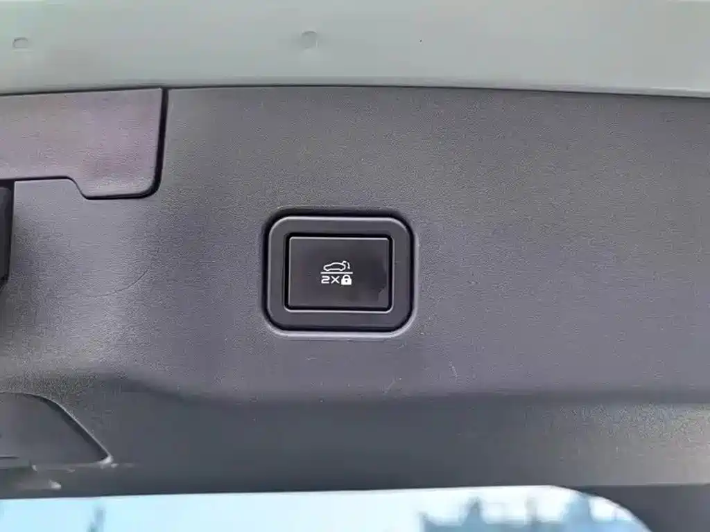 Changan UNI-V — миниатюра 5