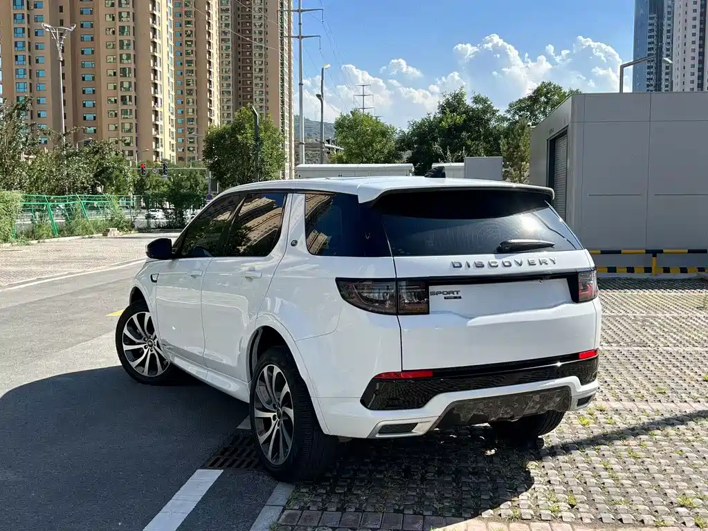 Land Rover Discovery Sport — миниатюра 4