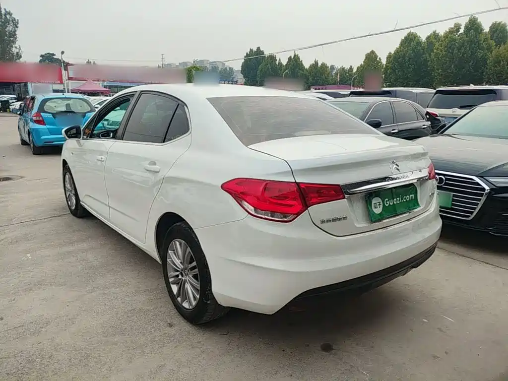 Citroen C4L — миниатюра 5