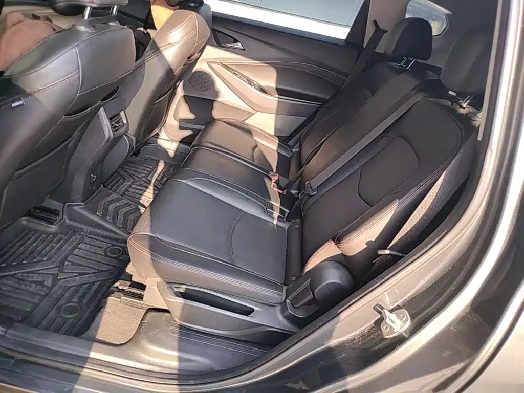 Chevrolet Volando — миниатюра 17