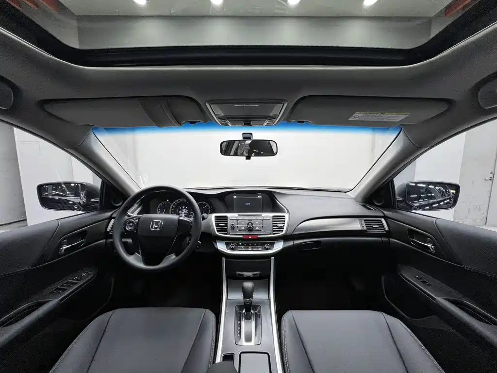 Honda Accord — миниатюра 5