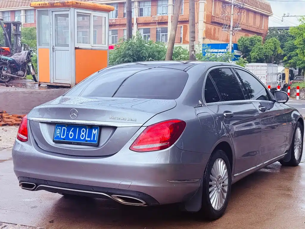 Mercedes-Benz C-Class — миниатюра 4