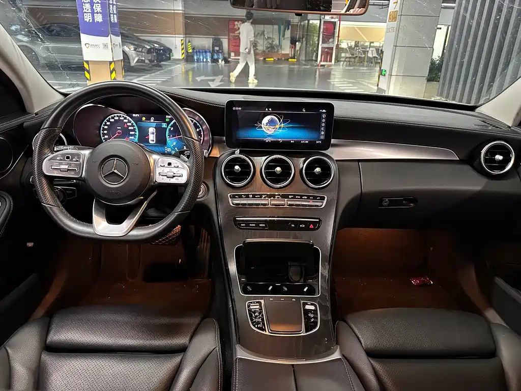 Mercedes-Benz C-Class — миниатюра 10